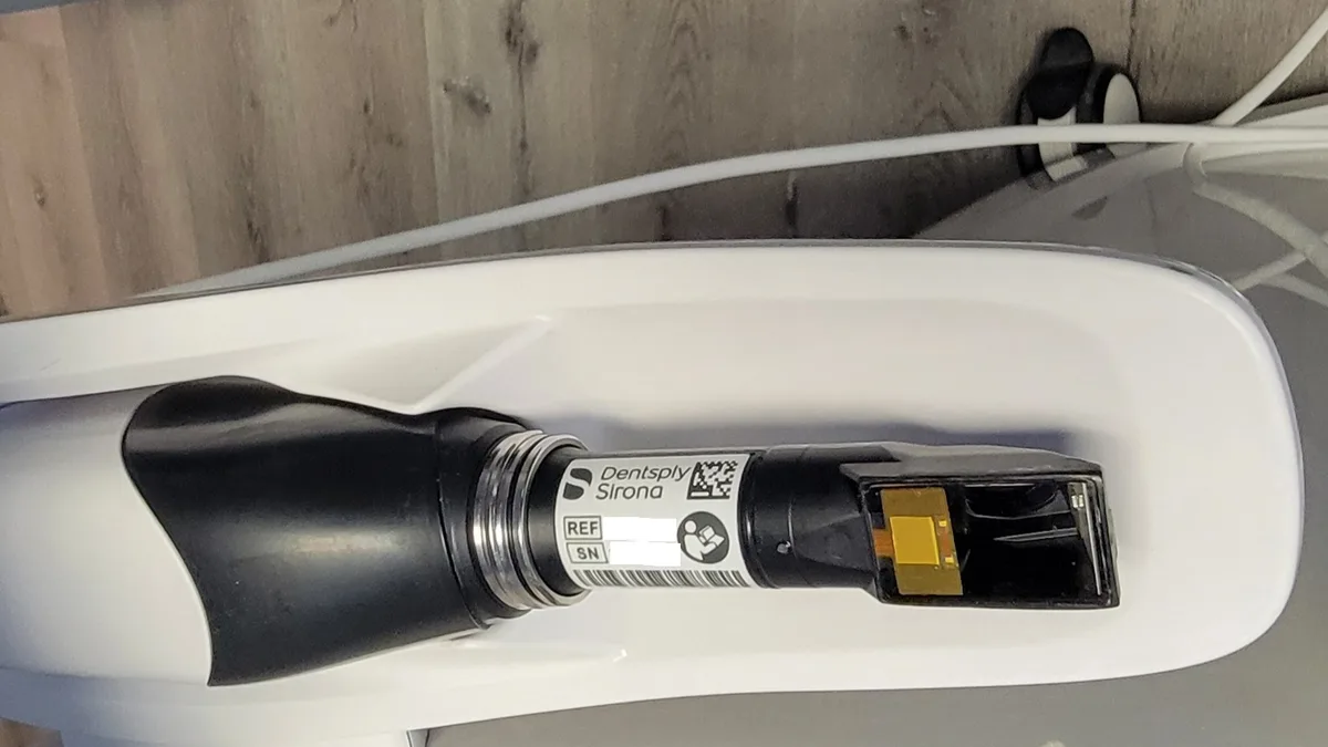 Dentsply Sirona Primescan intraoral scanner 01