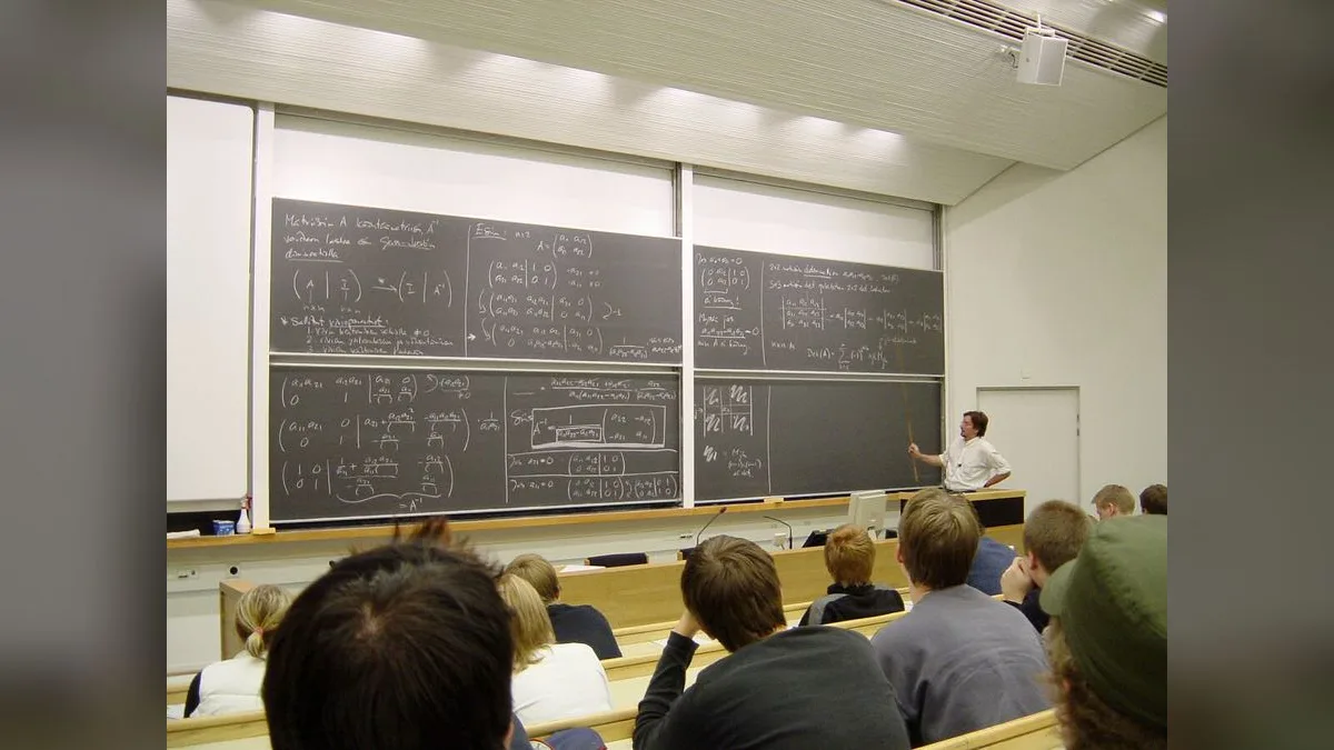 Mathematics lecture at the Helsinki University of Technology