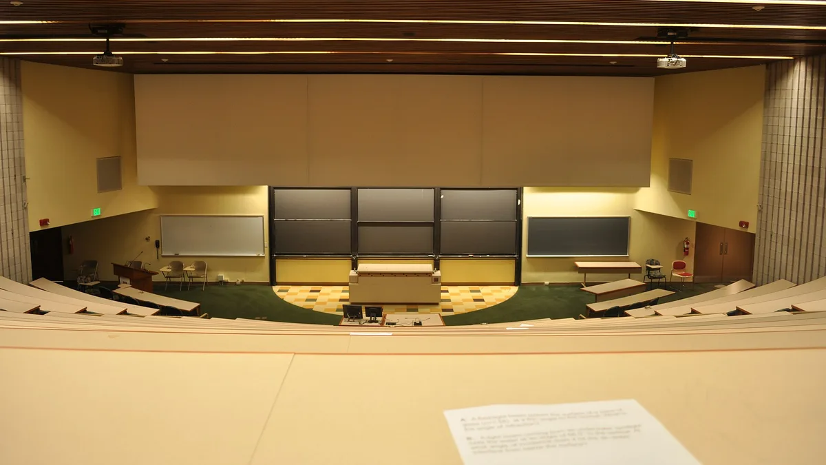 Wesleyan University - Tishler Lecture Hall 01